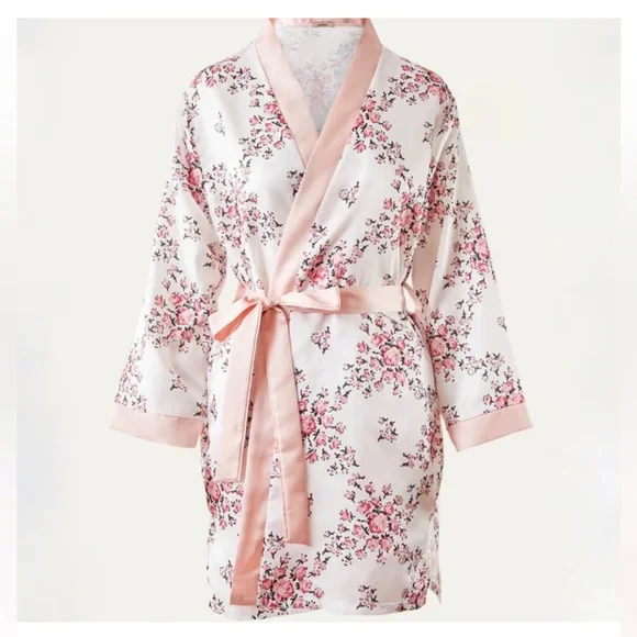 Brand New Morgan Lane Satin Robe - Picture 1 of 5